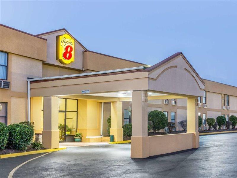 Super 8 By Wyndham Knoxville Downtown Area Dış mekan fotoğraf