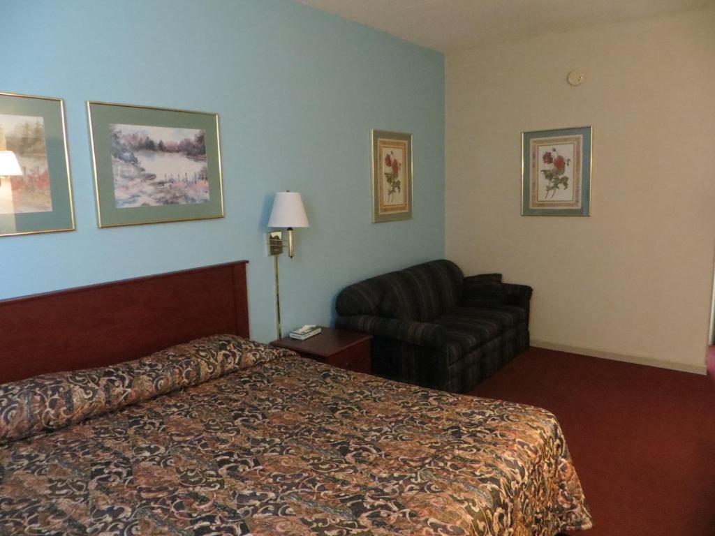 Super 8 By Wyndham Knoxville Downtown Area Dış mekan fotoğraf