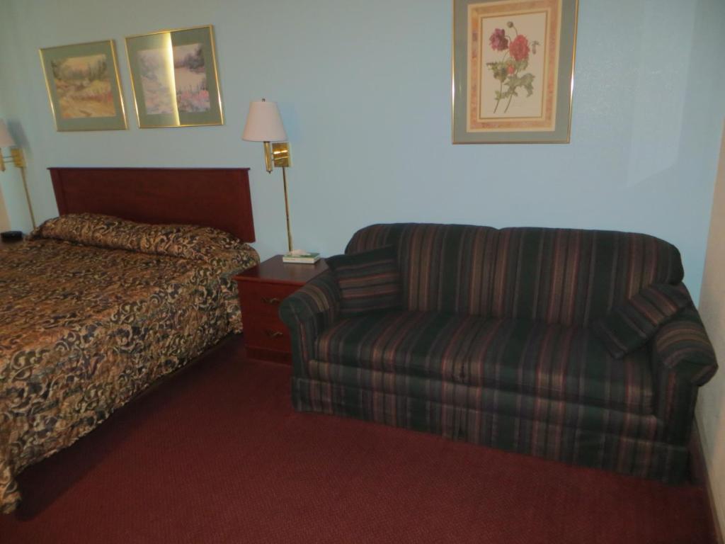 Super 8 By Wyndham Knoxville Downtown Area Dış mekan fotoğraf